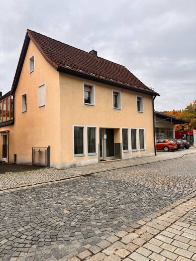 Stadthaus zum Kauf 228.500 € 7 Zimmer 236 m² Grundstück frei ab sofort Sulzbach-Rosenberg Sulzbach-Rosenberg 92237