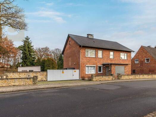 Mehrfamilienhaus zum Kauf 198.000 € 7 Zimmer 184 m² 1.000 m² Grundstück Knesebeck Wittingen 29379