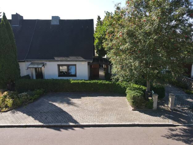Doppelhaushälfte zum Kauf 279.000 € 4 Zimmer 108 m² 731 m² Grundstück Frohe Zukunft Halle 06118