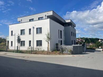 Wohnung zur Miete 790 € 2 Zimmer 59 m² frei ab sofort Jahnstraße 2 Roßtal Roßtal 90574