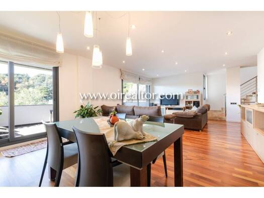Villa zum Kauf 525.000 € 5 Zimmer 434 m² 570 m² Grundstück Mataró 08301