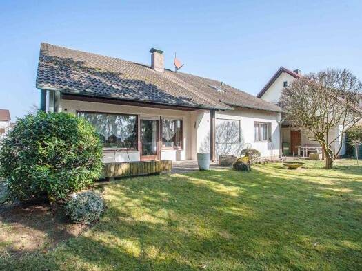 Einfamilienhaus zum Kauf 749.000 € 8 Zimmer 180 m² 724 m² Grundstück Möhrendorf 91096