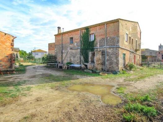Acker-/Waldstück zum Kauf 470.000 € Peralada 17491