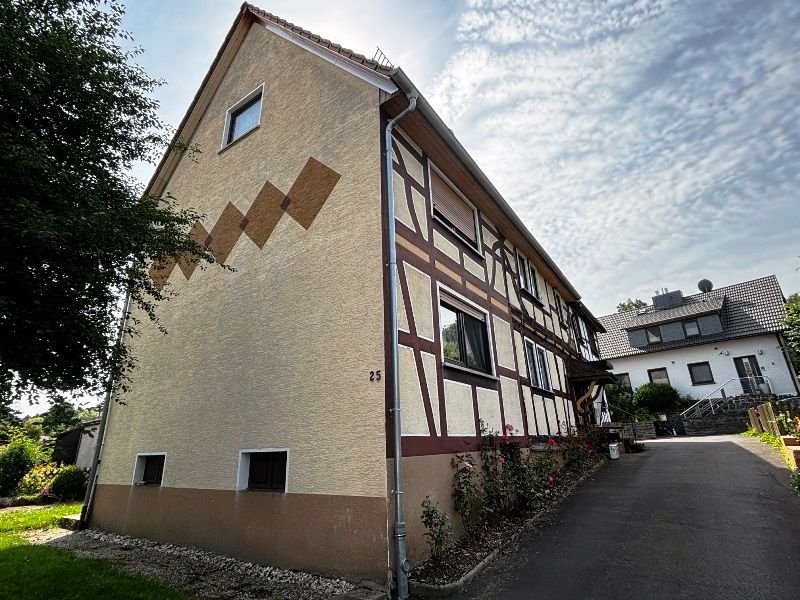 Einfamilienhaus zum Kauf 128.000 € 6 Zimmer 148 m²<br/>Wohnfläche 414 m²<br/>Grundstück Schnepfenhain 25 Groß-Felda Feldatal 36325