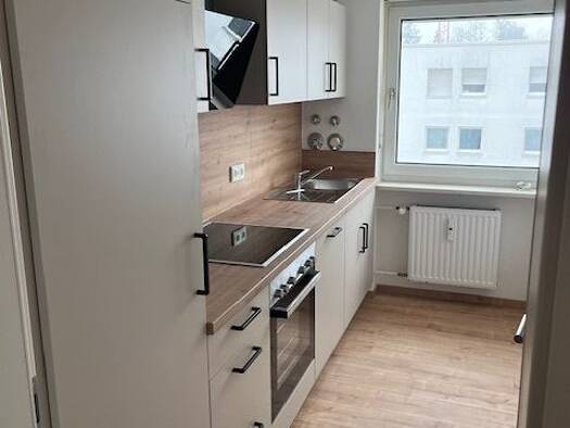 Wohnung zur Miete 1.500 € 3 Zimmer 82 m² Geschoss 2/3 frei ab sofort Kasernenviertel Regensburg 93053