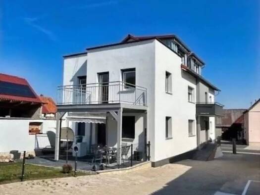 Wohnung zur Miete 1.100 € 4 Zimmer 99 m² Geschoss 1/2 frei ab 01.01.2026 Hohenroth 97618
