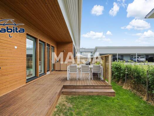 Reihenmittelhaus zum Kauf 242.000 € 4 Zimmer 80,9 m² 1.994 m² Grundstück Liekkikuja 10 Vaasa 65300