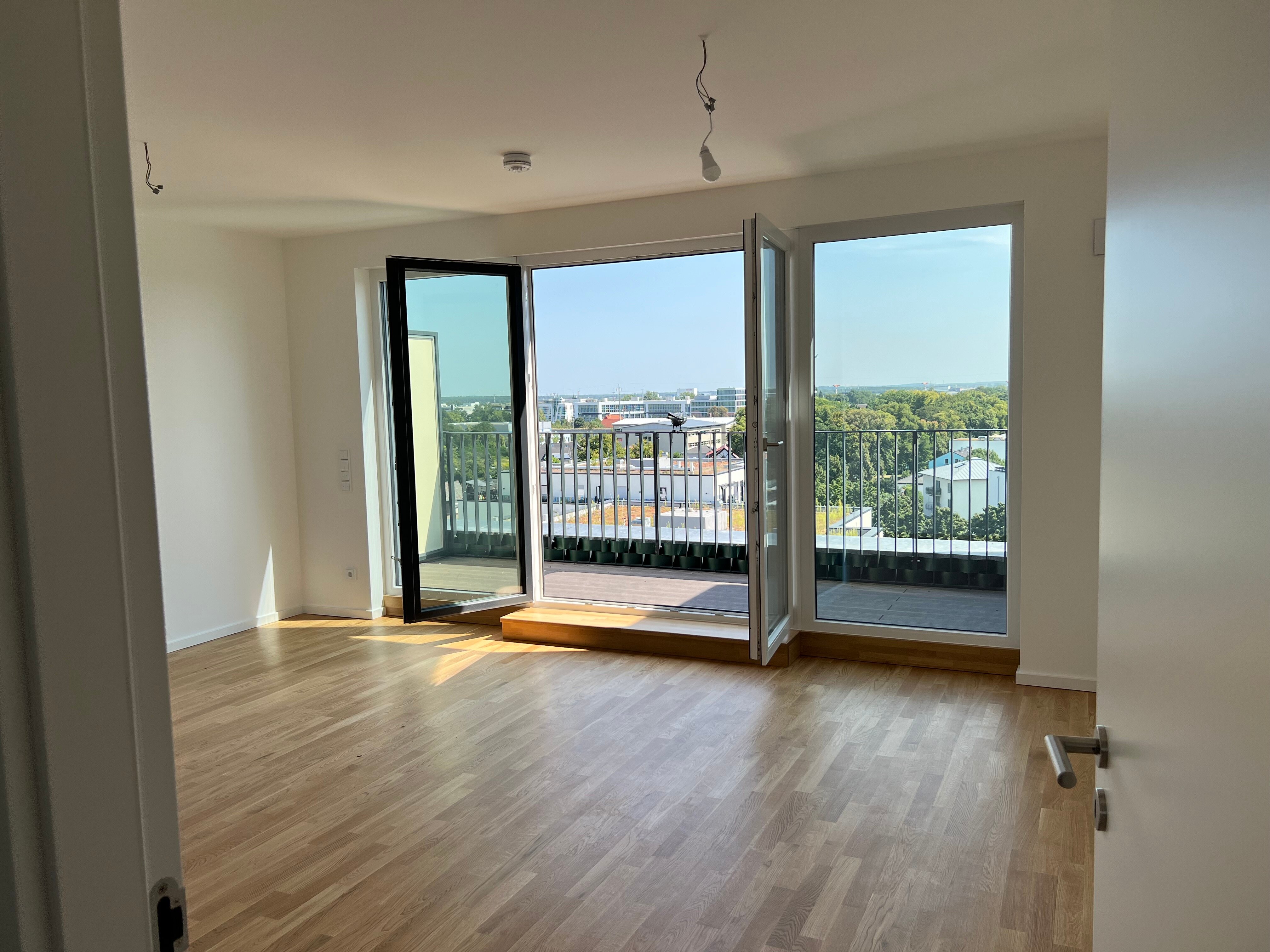 Terrassenwohnung zur Miete 1.320 € 2 Zimmer 59,4 m²<br/>Wohnfläche 7.<br/>Geschoss ab sofort<br/>Verfügbarkeit Rathausgasse 23 Schönefeld Schönefeld 12529