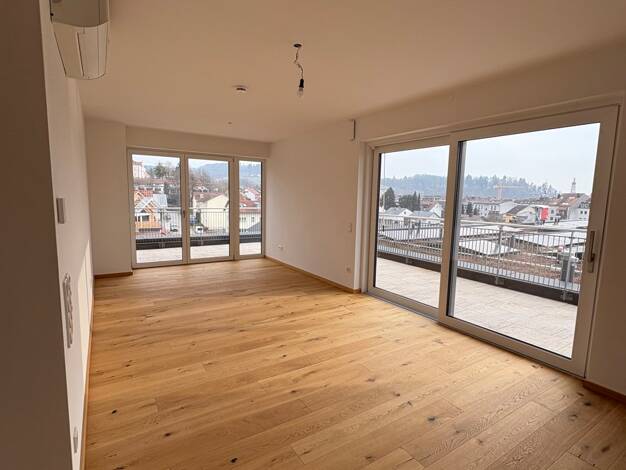 Wohnung zur Miete 2.110 € 3 Zimmer 114,1 m² 4. Geschoss frei ab sofort Deggendorf 94469