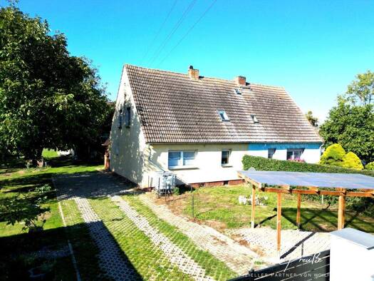 Doppelhaushälfte zum Kauf 79.000 € 3 Zimmer 108,1 m² 2.485 m² Grundstück Eimersleben Vorwerk Eimersleben 39343