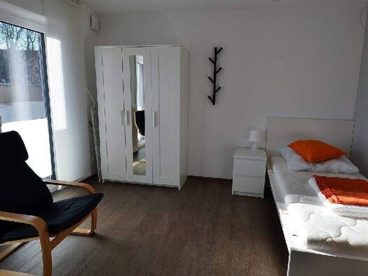 Studio zur Miete Wohnen auf Zeit 710 € 1 Zimmer 24 m² frei ab 19.03.2026 Innenstadt Augsburg 86152