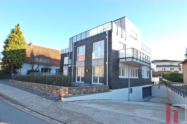 Wohnung zur Miete 780 € 3 Zimmer 91,8 m² Dachgeschoss, 3. Geschoss frei ab 01.08.2025 Lohne Lohne 49393