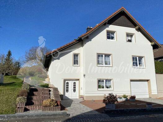 Einfamilienhaus zum Kauf 390.000 € 6 Zimmer 254,3 m² 1.460 m² Grundstück Lichtentanne 08115
