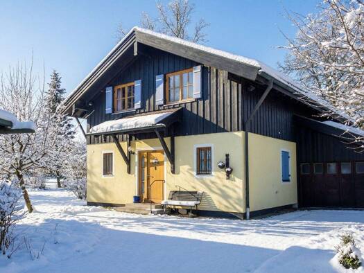 Einfamilienhaus zum Kauf 2.100.000 € 4 Zimmer 168 m² 3.220 m² Grundstück Prien Prien am Chiemsee 83209