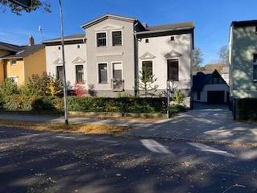 Mehrfamilienhaus zum Kauf provisionsfrei 732.000 € 10 Zimmer 255 m² 1.000 m² Grundstück Brunnenstrasse 22 Eberswalde 16225