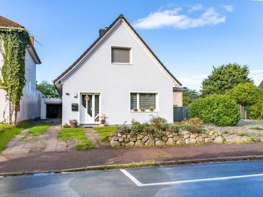 Einfamilienhaus zum Kauf 275.000 € 4 Zimmer 105 m² 758 m² Grundstück Heide Heide 25746