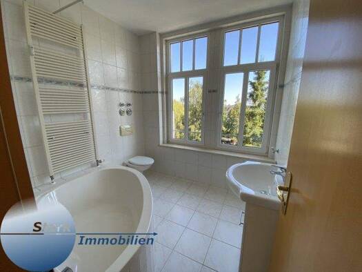 Wohnung zur Miete 300 € 2 Zimmer 59 m² 2. Geschoss frei ab sofort Krähenhügelstr. 5 Haselbrunn Plauen 08525