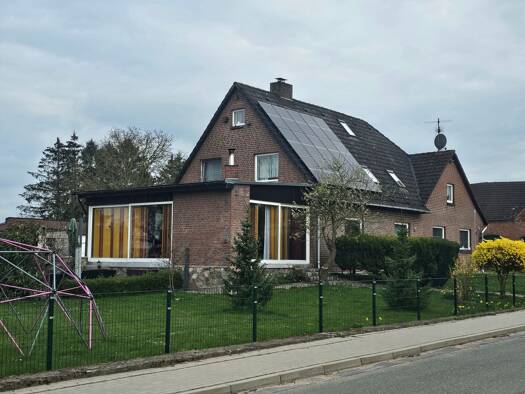 Haus zum Kauf 355.000 € 303 m² 1.200 m² Grundstück Lassahn Zarrentin am Schaalsee 19246