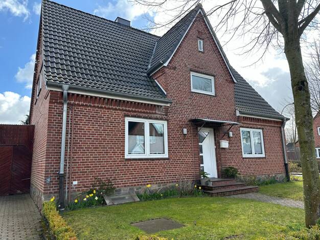Einfamilienhaus zum Kauf 220.000 € 6 Zimmer 140 m² 544 m² Grundstück Leck Leck 25917