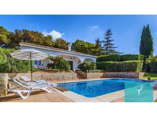 Villa zur Miete 4.800 € 4 Zimmer 288 m² 1.800 m² Grundstück San Roque 11310