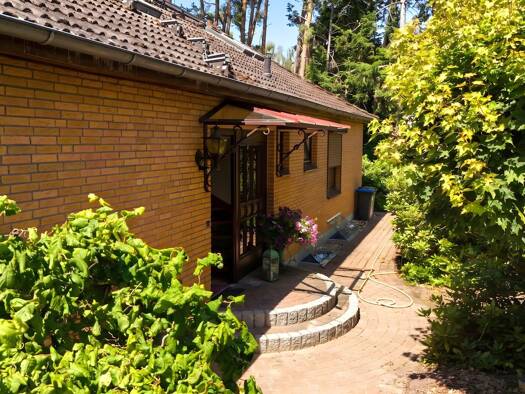 Einfamilienhaus zum Kauf 549.000 € 6 Zimmer 181,2 m² 1.602 m² Grundstück Adendorf Adendorf 21365