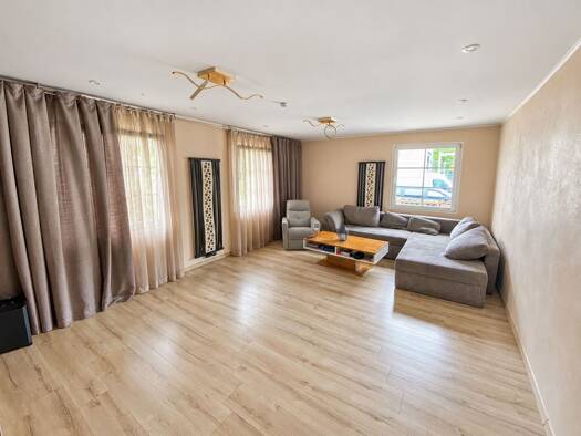 Einfamilienhaus zum Kauf 335.000 € 6 Zimmer 150 m² 1.036 m² Grundstück Bodenwerder Bodenwerder 37619