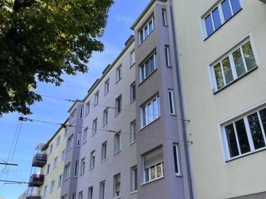 Wohnung zur Miete 495 € 1 Zimmer 35 m² 3. Geschoss frei ab sofort Berliner Platz 10 Rennweg Nürnberg 90489