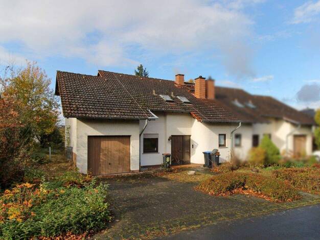 Doppelhaushälfte zum Kauf 339.000 € 5 Zimmer 122 m² 479 m² Grundstück Aschenberg Fulda 36039