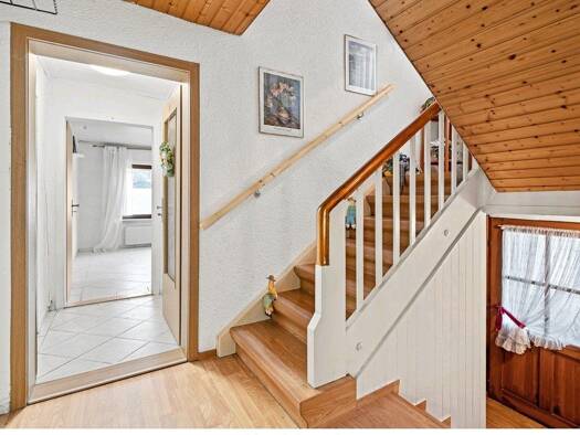 Terrassenwohnung zur Miete 1.200 € 3,5 Zimmer 80 m² 2 Geschosse frei ab 01.09.2026 Singen Singen (Hohentwiel) 78224