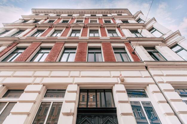 Wohnung zur Miete 979 € 3 Zimmer 67 m² Dachgeschoss, 5. Geschoss Kohlgartenstraße 65 Neustadt-Neuschönefeld Leipzig 04315
