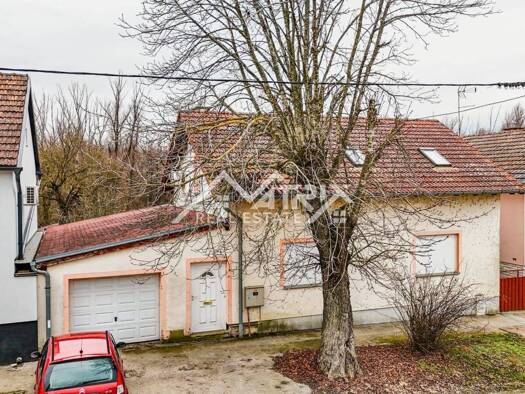 Haus zum Kauf 160.000 € 7 Zimmer 240 m² Centar, Vukovar Vukovar