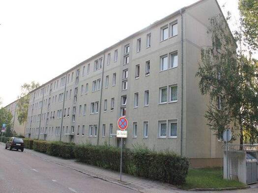 Wohnung zur Miete 299 € 2 Zimmer 46 m² EG Ernst-Barlach-Straße 24 Bernburg Bernburg (Saale) 06406