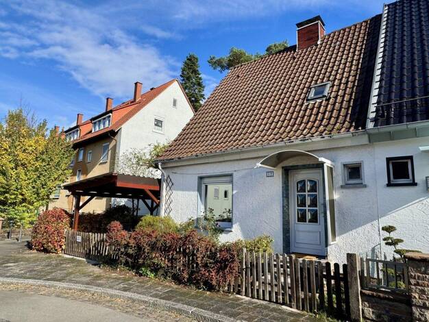 Einfamilienhaus zur Miete 1.040 € 3 Zimmer 100 m² 300 m² Grundstück frei ab sofort Innenstadt Kaiserslautern 67663