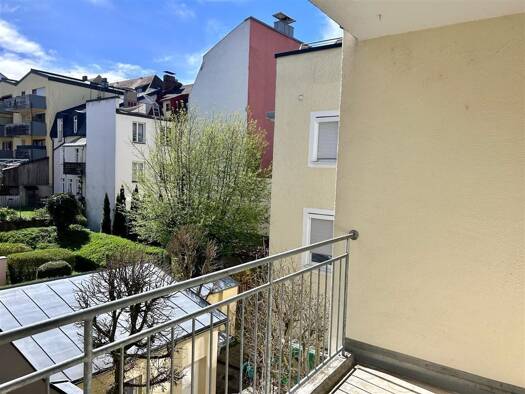Wohnung zur Miete 550 € 2 Zimmer 59,3 m² 3. Geschoss frei ab sofort Haidenhof-Nord Passau 94032