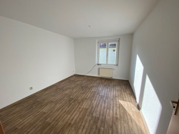 Wohnung zur Miete 350 € 2 Zimmer 68,4 m²<br/>Wohnfläche 1.<br/>Geschoss Weißwasser/O.L. 02943