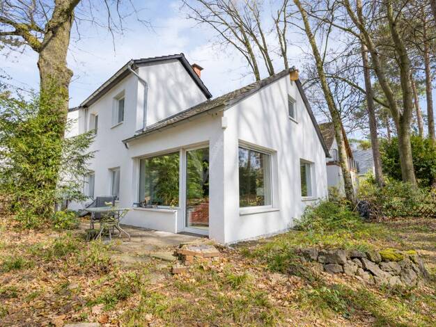 Einfamilienhaus zum Kauf 680.000 € 6,5 Zimmer 146 m² 828 m² Grundstück Schweinheim Bad Godesberg 53177