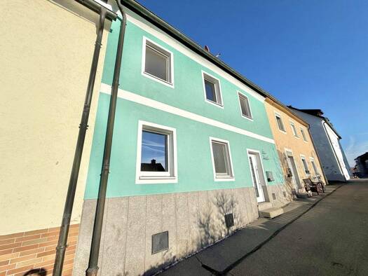 Stadthaus zum Kauf 180.000 € 7 Zimmer 184 m² 181 m² Grundstück Floß 92685