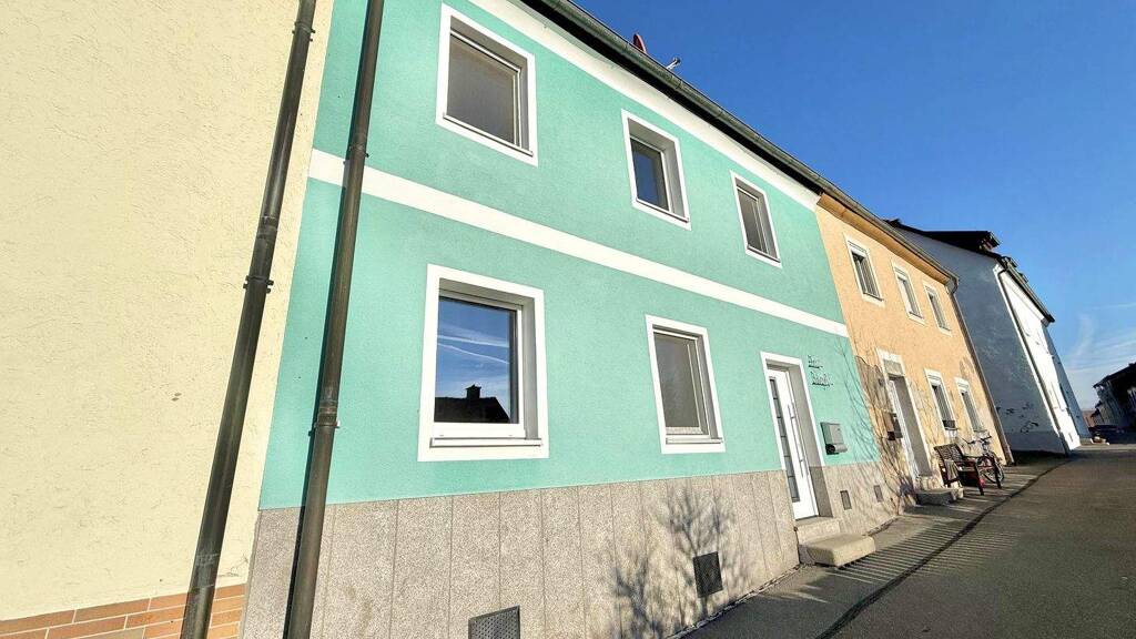 Stadthaus zum Kauf 180.000 € 7 Zimmer 184 m² 181 m² Grundstück Floß 92685
