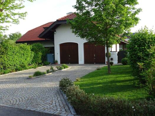 Villa zum Kauf provisionsfrei 1.180.000 € 5 Zimmer 230 m² 950 m² Grundstück Kr. Passau - Passau 94034