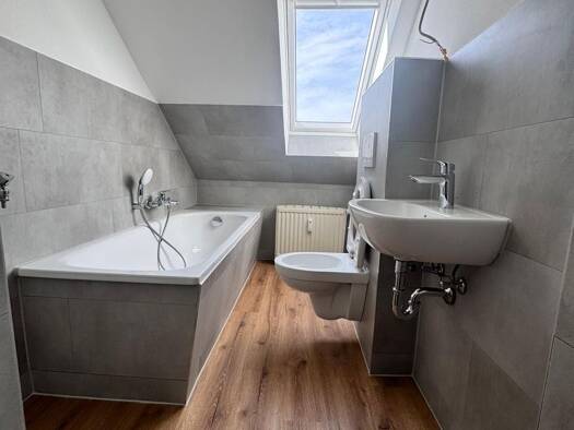 WG-Zimmer zur Miete 500 € 3 Zimmer 70 m² Geschoss 4/4 frei ab 01.06.2026 Barbarastraße 7 A Naumburg Naumburg (Saale) 06618