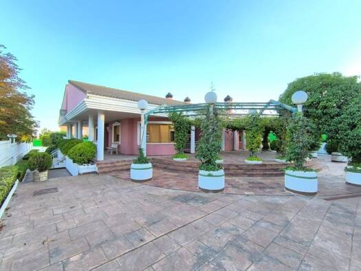 Villa zum Kauf 499.000 € 6 Zimmer 448 m² 1.797 m² Grundstück Caudete 02660