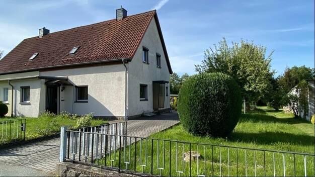 Doppelhaushälfte zum Kauf 85.000 € 4 Zimmer 80 m² 930 m² Grundstück Neugersdorf Ebersbach-Neugersdorf 02727