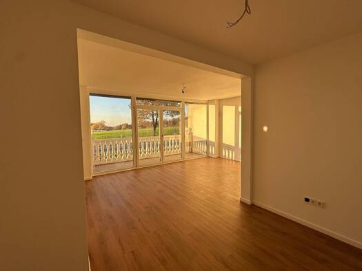 Wohnung zur Miete 990 € 2,5 Zimmer 75 m² Geschoss 1/1 frei ab sofort Brächen Wiehl 51674