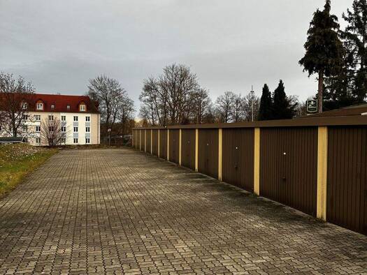 Garage zur Miete 50 € Walter-Schade-Straße 6-8 Weißenfels 06667