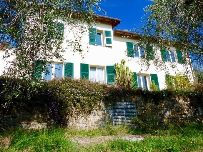 Villa zum Kauf 620.000 € 4 Zimmer 120 m²<br/>Wohnfläche 4.612 m²<br/>Grundstück ab sofort<br/>Verfügbarkeit Strada Morghe Dolceacqua 18035