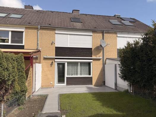 Reihenmittelhaus zum Kauf 289.000 € 6 Zimmer 110 m² 215 m² Grundstück Drispenstedt Hildesheim 31135