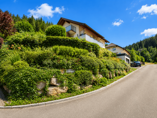 Einfamilienhaus zum Kauf 490.000 € 1 Zimmer 210 m² 833 m² Grundstück Schramberg Schramberg 78713