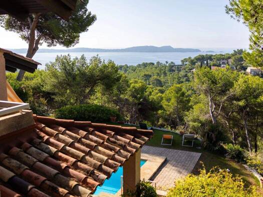 Einfamilienhaus zum Kauf 1.500.000 € 7 Zimmer 160 m² 1.800 m² Grundstück L'Entre Deux HYERES 83400