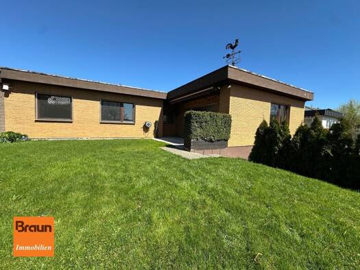 Bungalow zum Kauf 479.000 € 5,5 Zimmer 148 m² 396 m² Grundstück Schwenningen Villingen-Schwenningen 78056