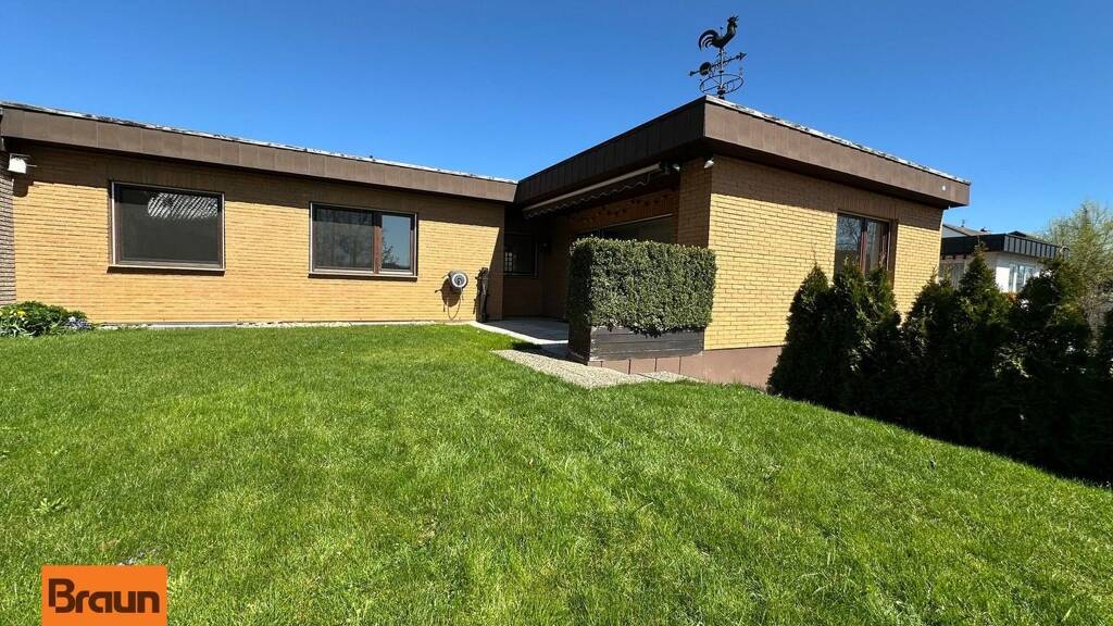 Bungalow zum Kauf 479.000 € 5,5 Zimmer 148 m² 396 m² Grundstück Schwenningen Villingen-Schwenningen 78056